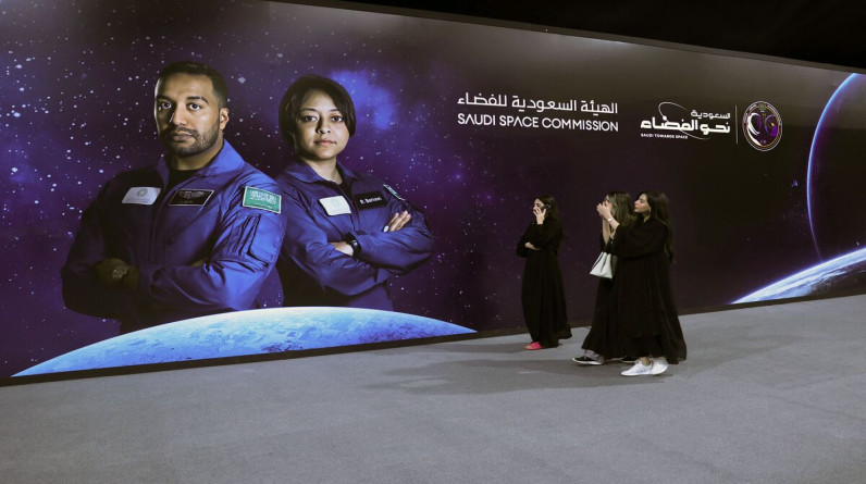 مهمة تاريخية.. انطلاق أول رائدين سعوديين للفضاء